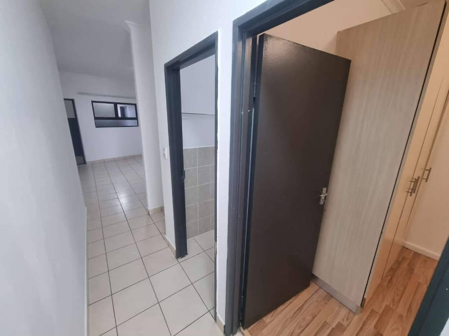 To Let 2 Bedroom Property for Rent in Observatory Western Cape